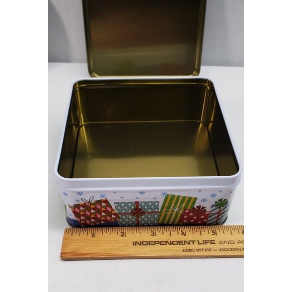 Small Christmas Tins Candy Cookies Goodies EMPTY with Lids Lot of 2 - Picture 8 of 11